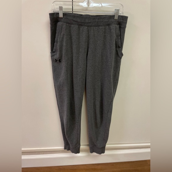 Under Armor Men’s loose fit joggers Size Medium, 2 side pockets, Gray - Picture 8 of 8